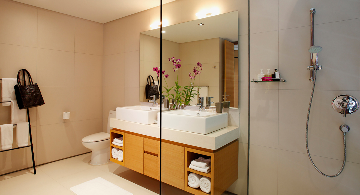 023-Villa-Roxo---Bathroom-double-vanity-sink-